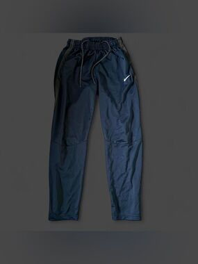 Nike navy blue track pants Size M #athleisure #tracksuit